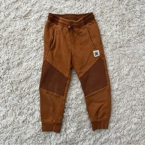 H&M Joggers 5T(runs small)